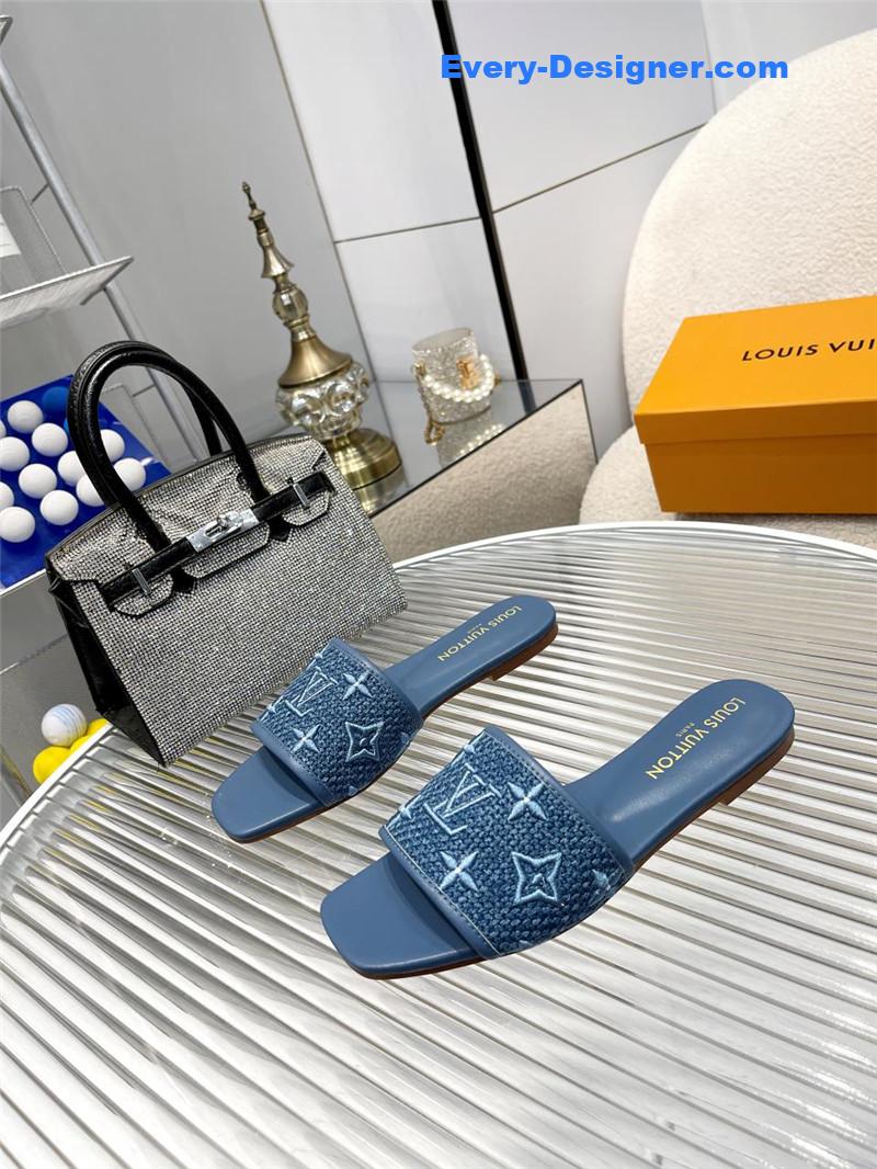 l0vis Vvtt0n lv catwalk flat slippers