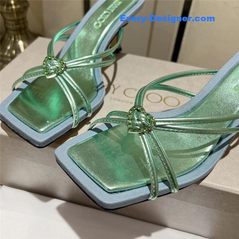 J1m*y Ch00 chic minimalist mules