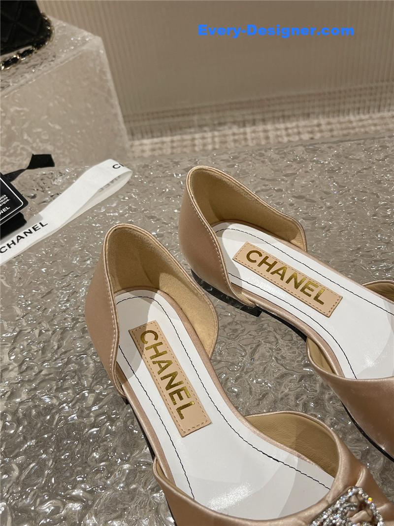 cc explosion D1am0nd buckle hollow sandals