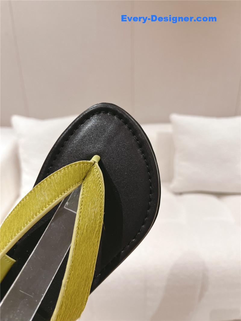 Fake platform casual sandals