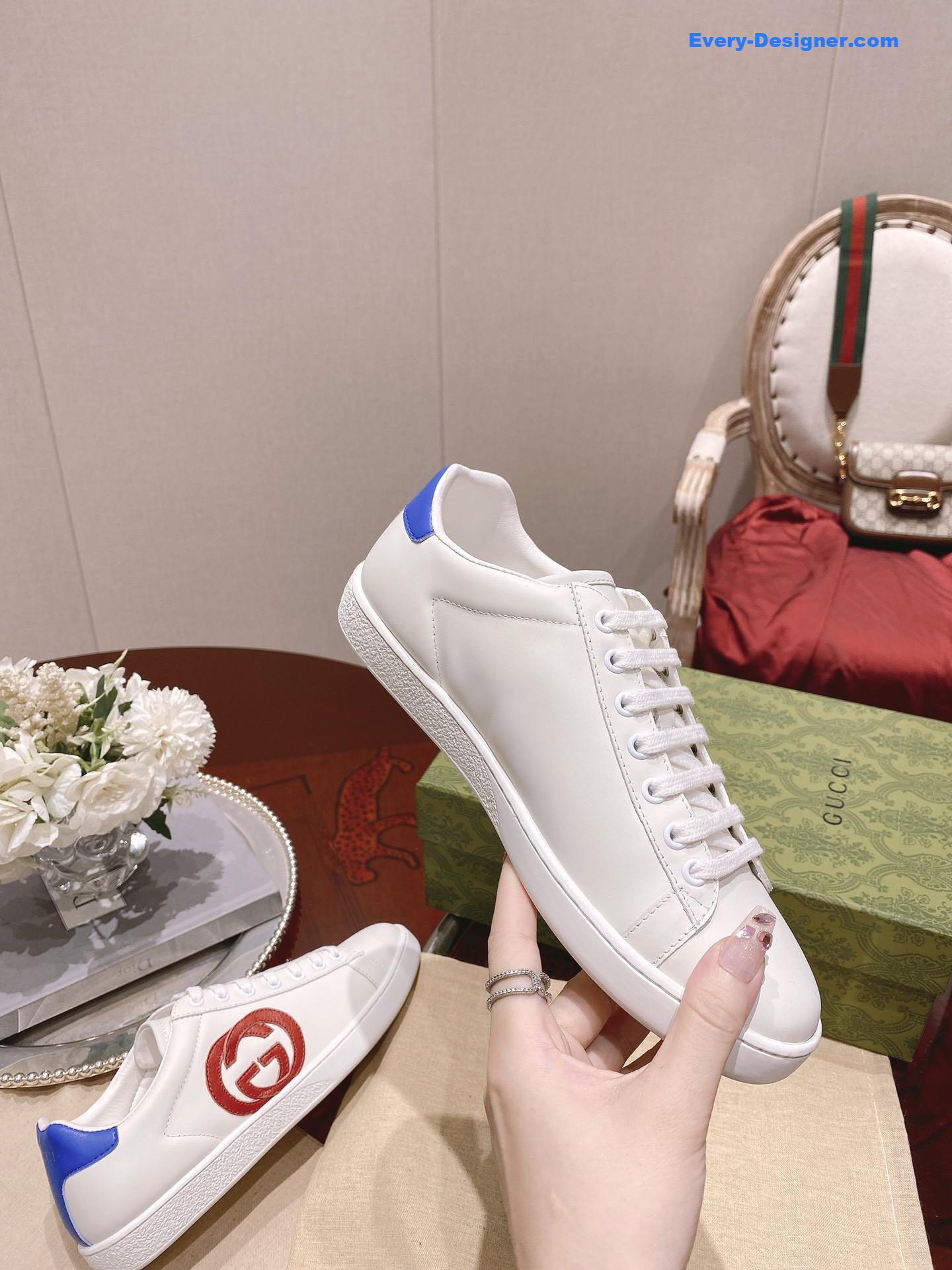 Gvc*1 classic sports lace-up white shoes