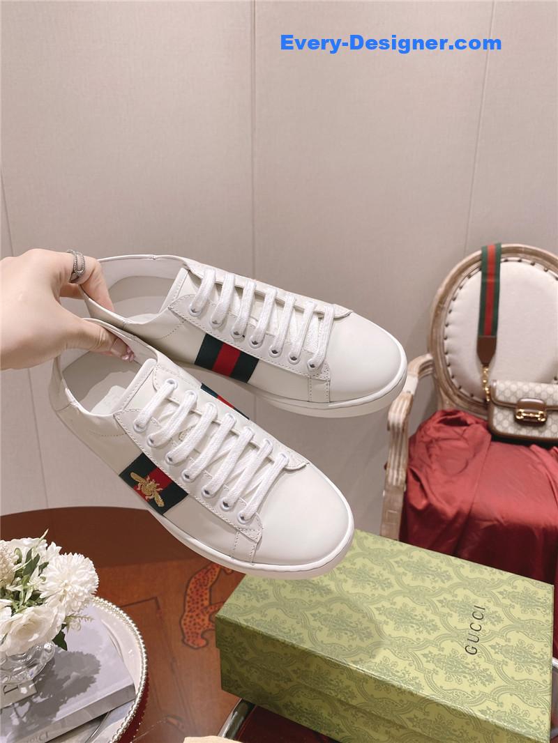 Gvc*1 classic sports lace-up white shoes