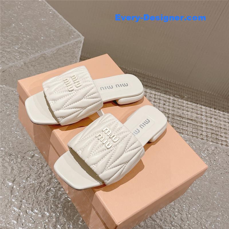 M1um1u mary jane slippers