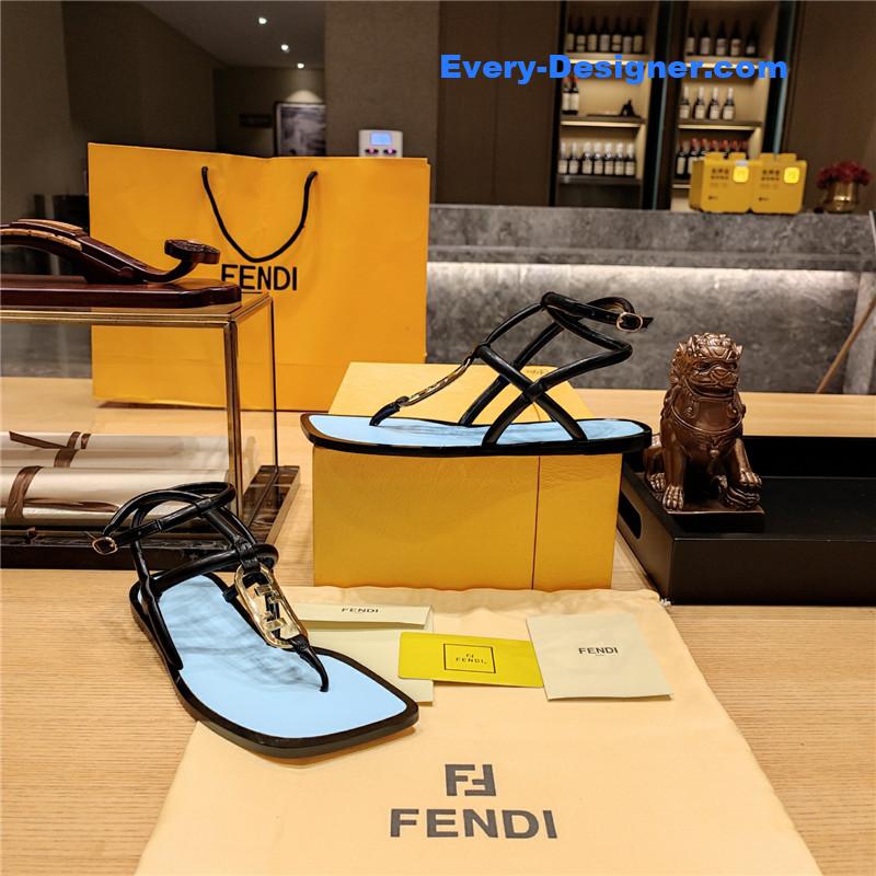 F**di flat beach sandals
