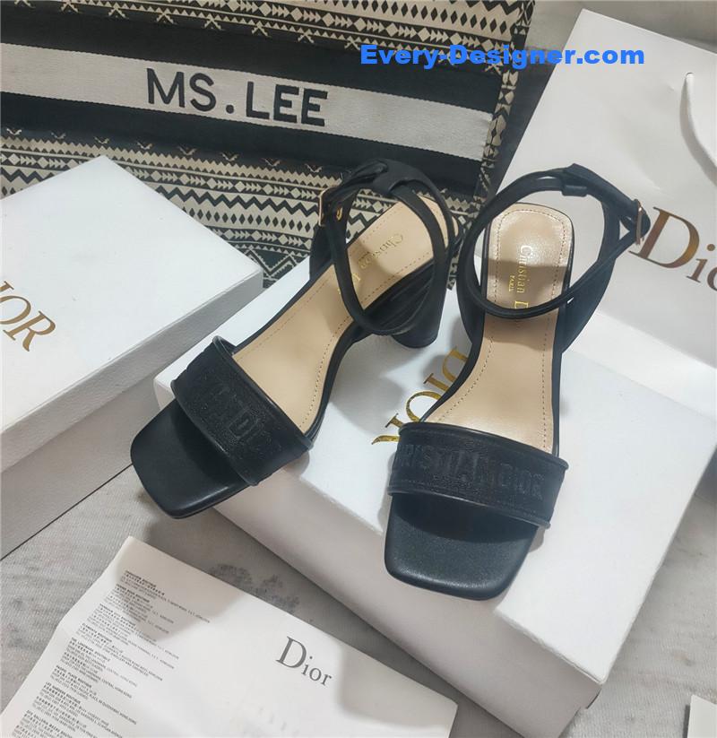 D10r square toe high heel sandals