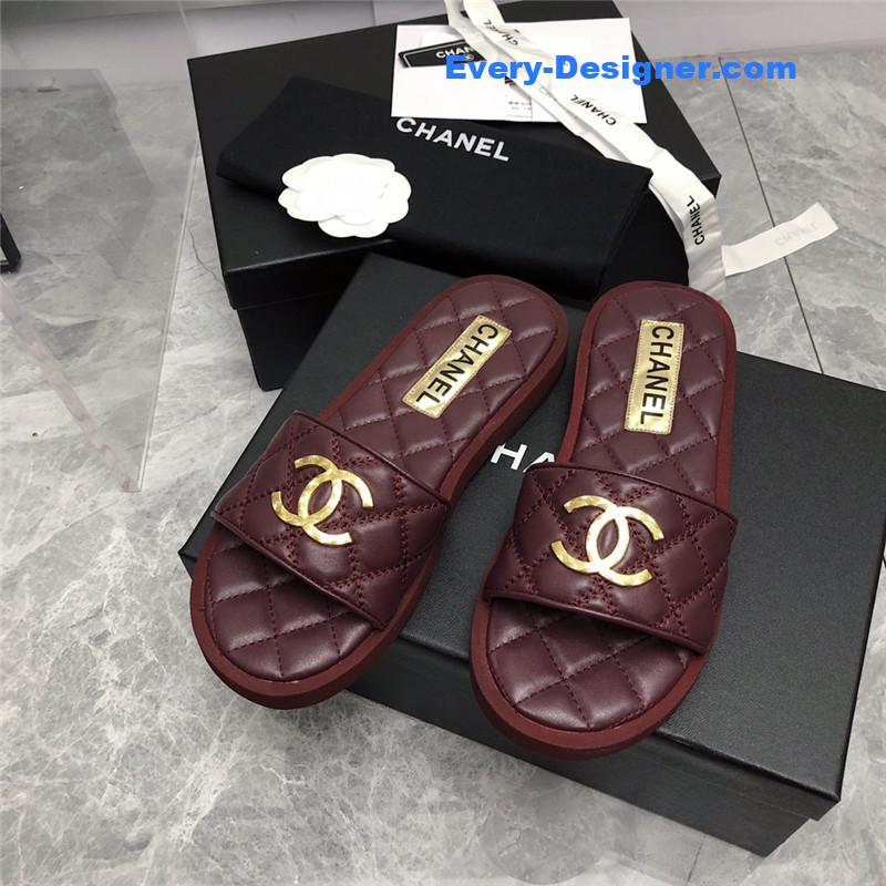 CC explosion Iogo sandals