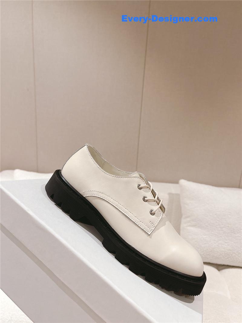 The R0w vintage square toe platform shoes