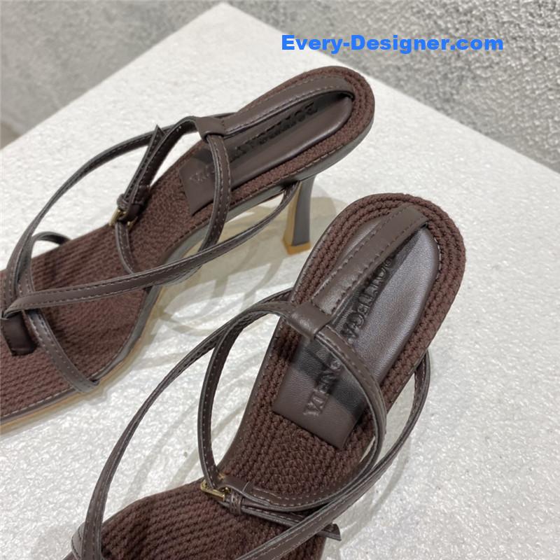 b0tt*ga Ven*ta classic heeled sandals