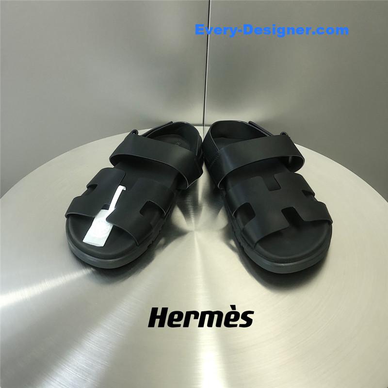 H**me5 genius second uncle sandals