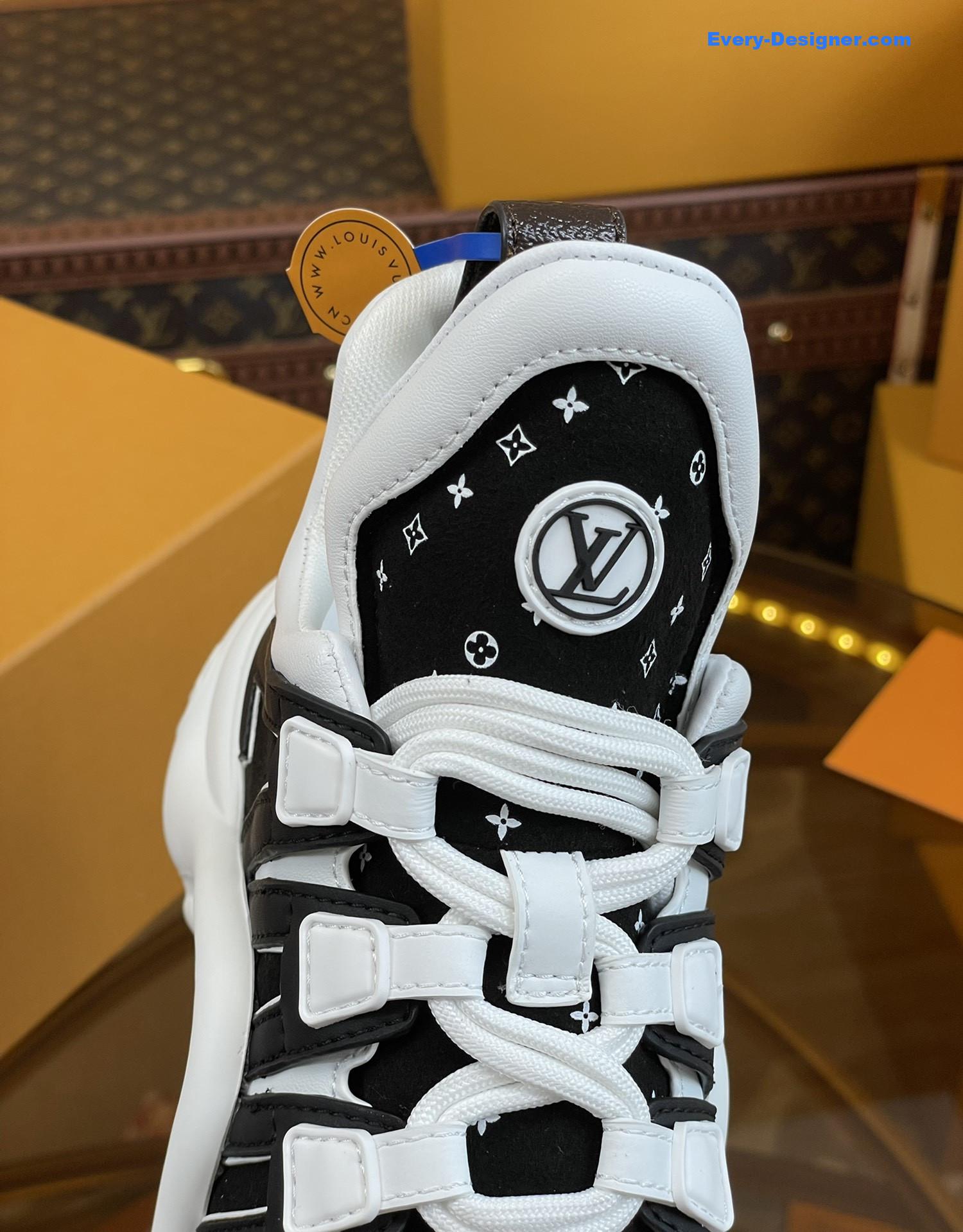 l0vis Vvtt0n lv hardware casual sports daddy shoes