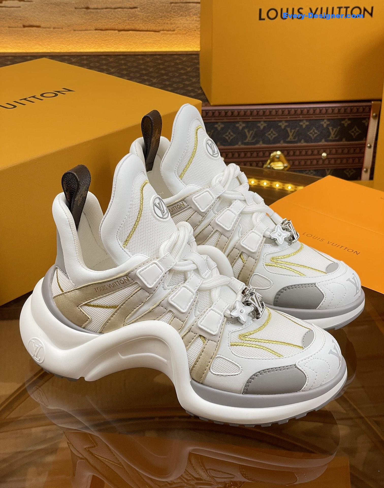 l0vis Vvtt0n lv hardware casual sports daddy shoes