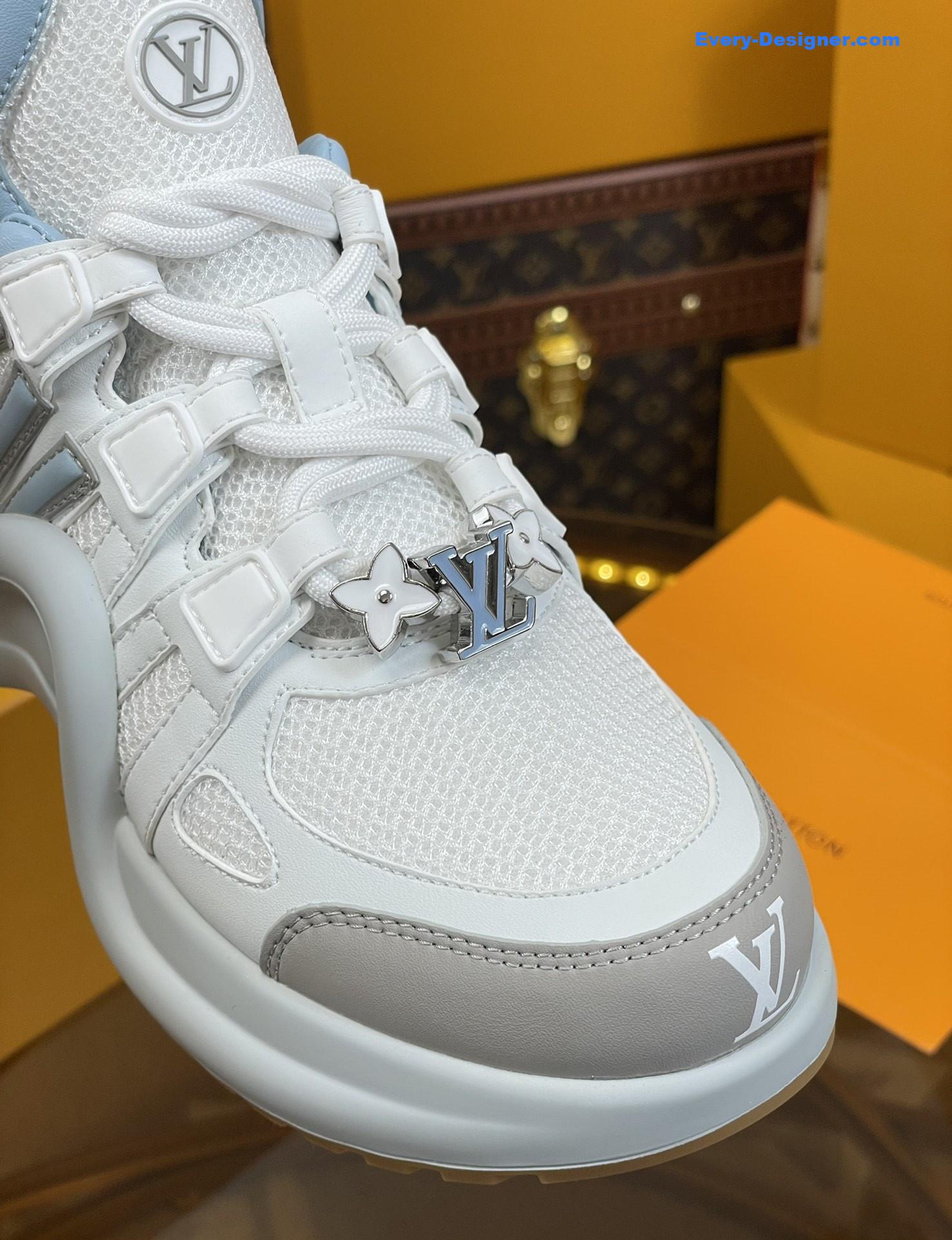 l0vis Vvtt0n lv hardware casual sports daddy shoes