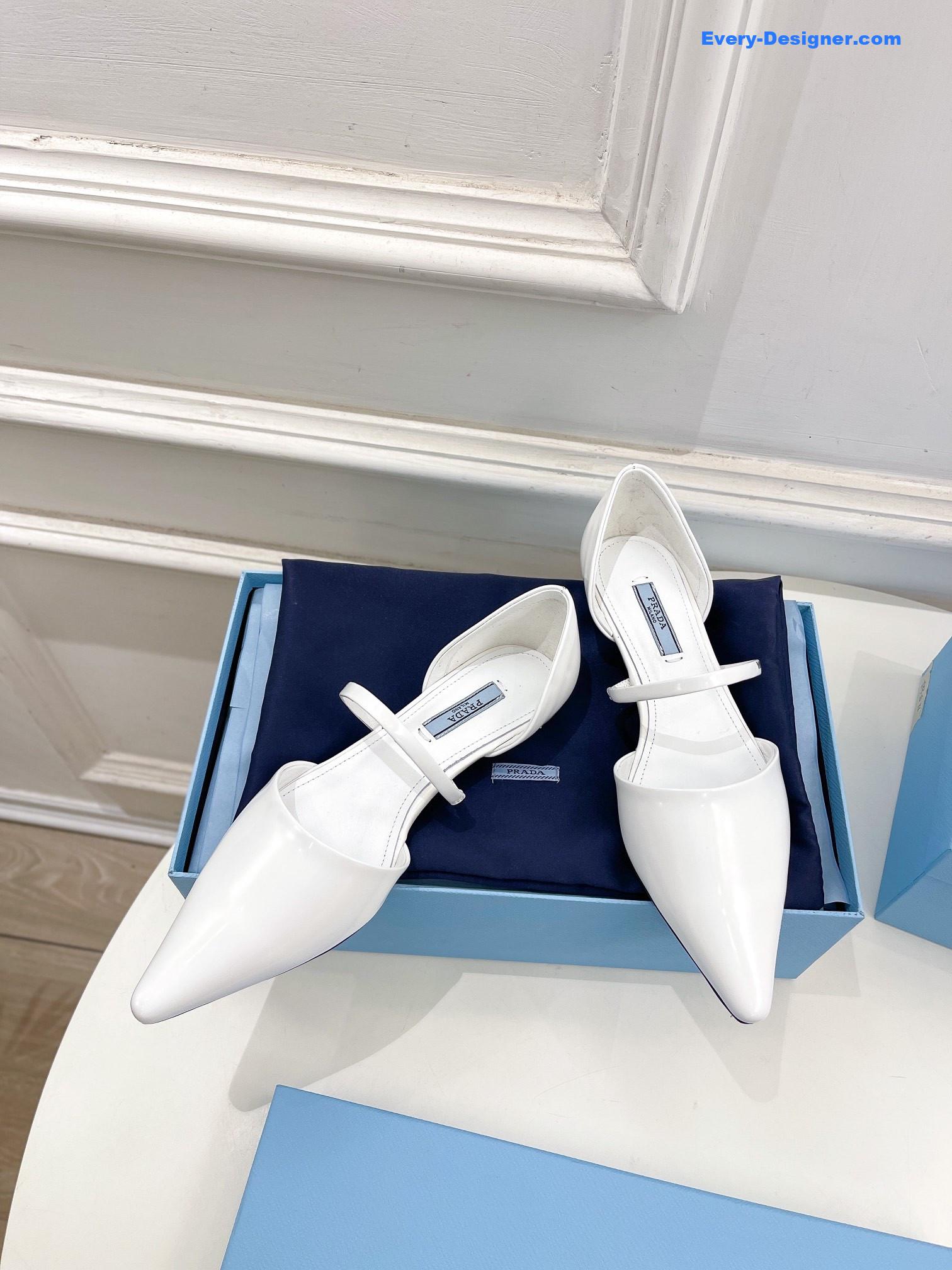 Pra*a catwalk style hollow pointed ballet shoes