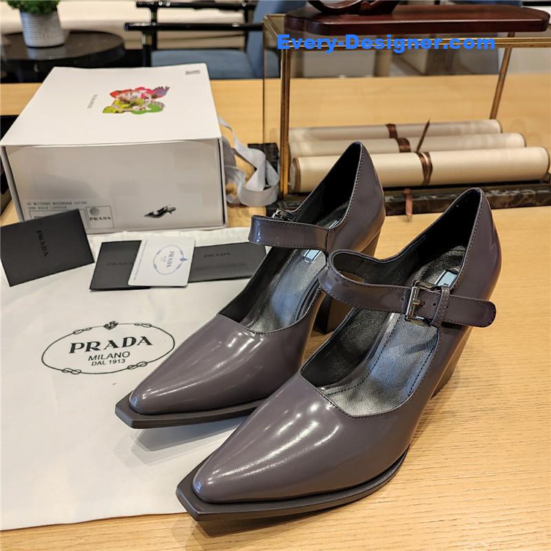 Pra*a wedge shoes