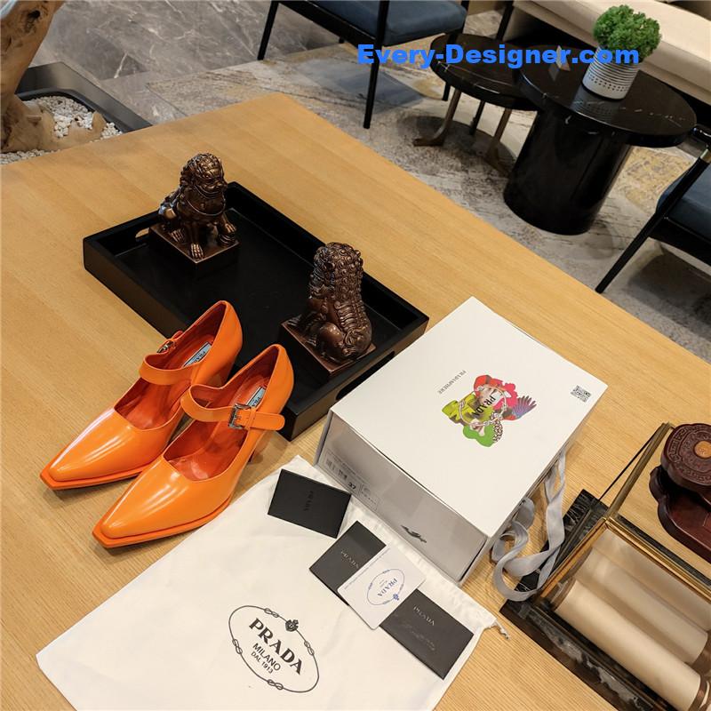 Pra*a wedge shoes