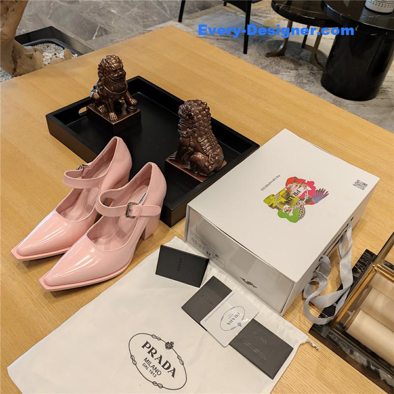 Pra*a wedge shoes
