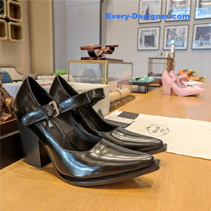 Pra*a wedge shoes