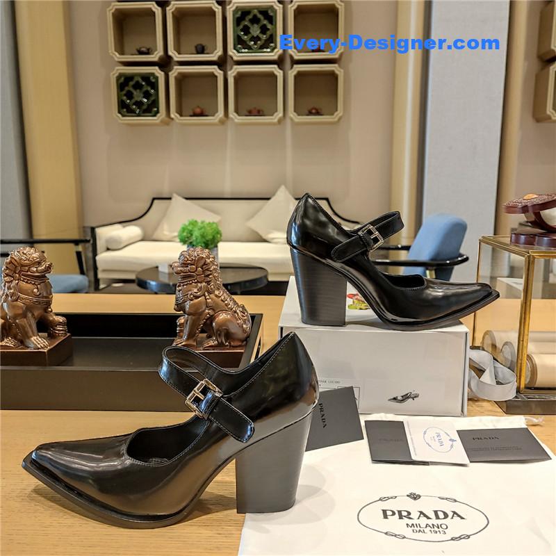 Pra*a wedge shoes