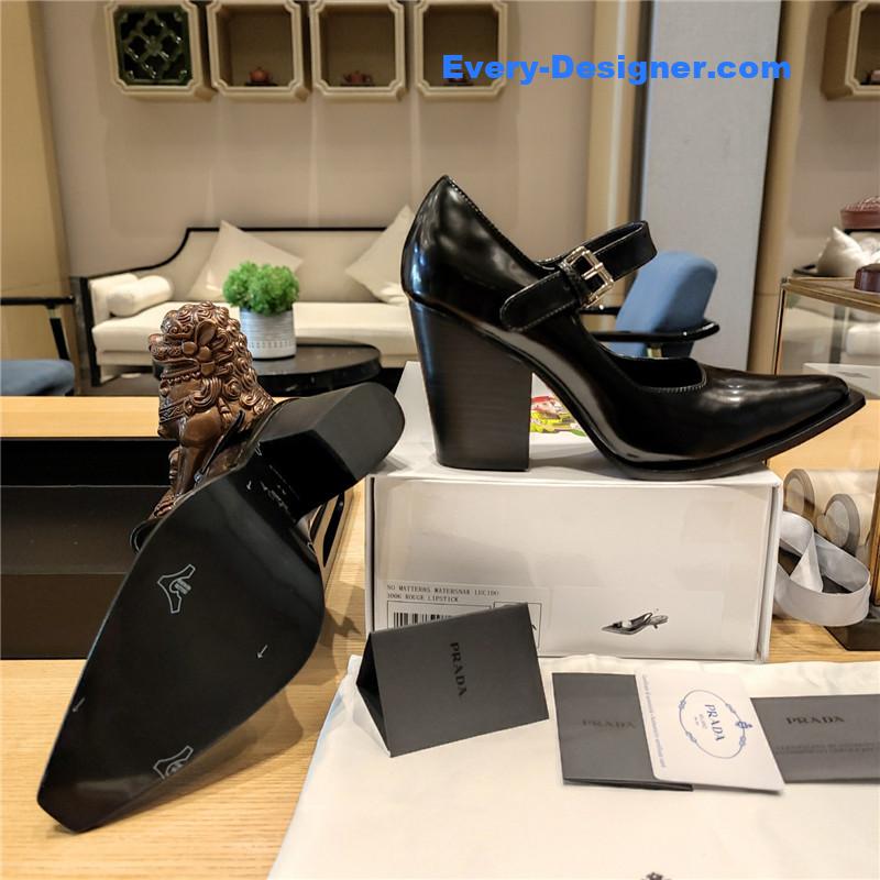 Pra*a wedge shoes