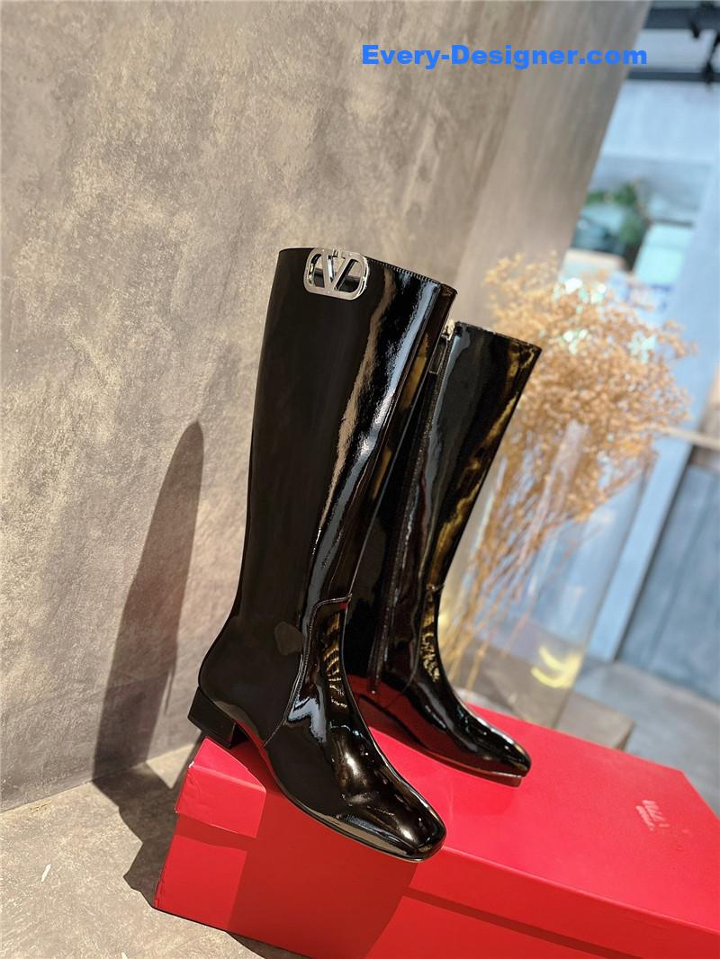 Va1e*ntin0 leather outsole mid boots