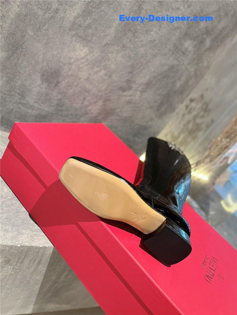 Va1e*ntin0 leather outsole mid boots