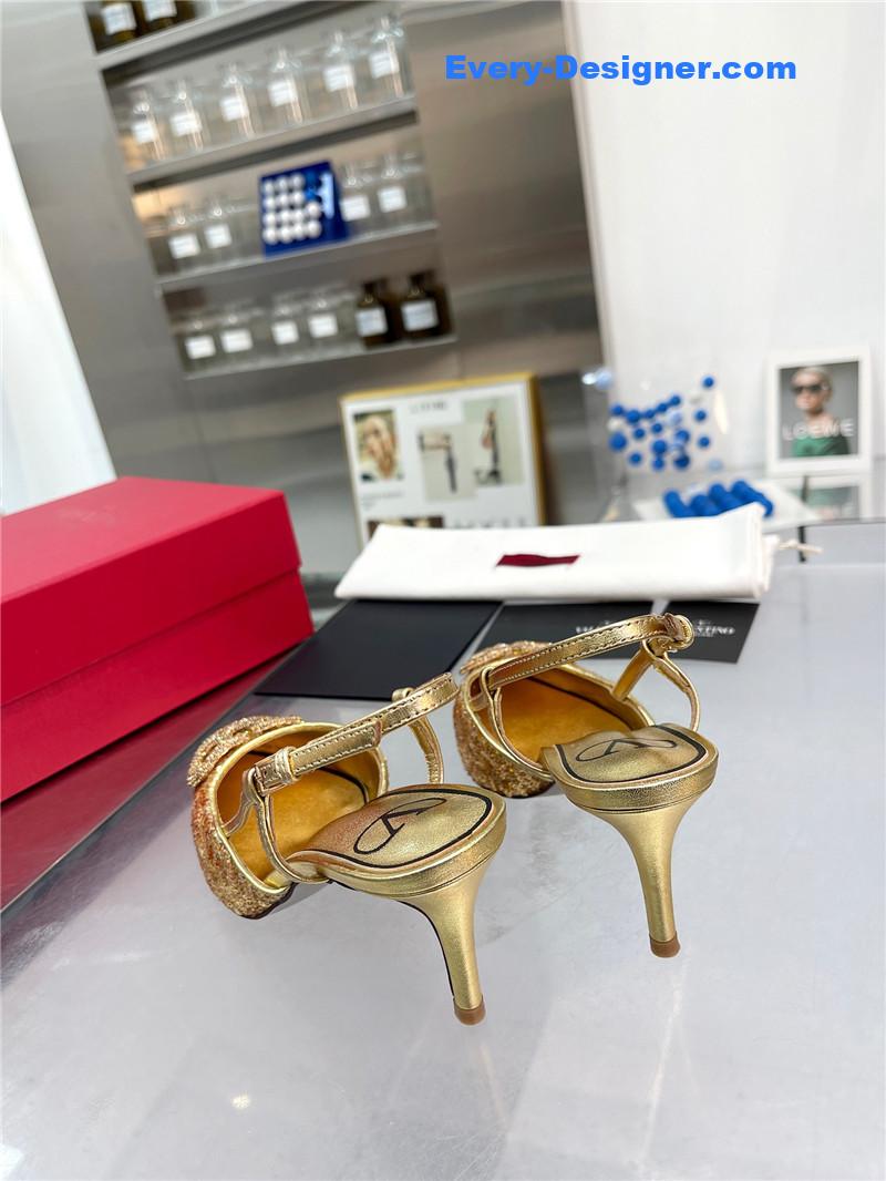 Va1e*ntin0 classic sandals in sequined version with v buckle