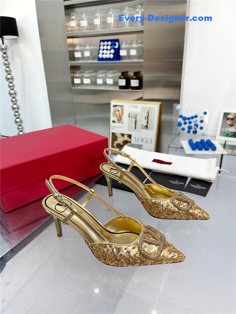 Va1e*ntin0 classic sandals in sequined version with v buckle