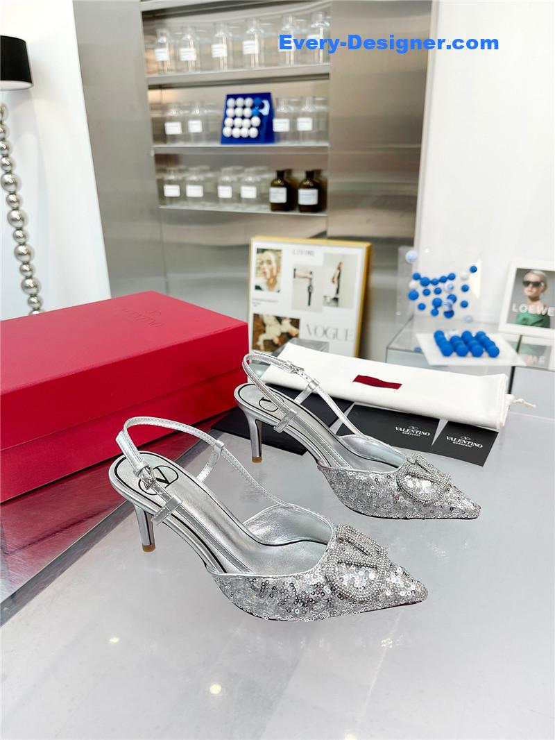 Va1e*ntin0 classic sandals in sequined version with v buckle