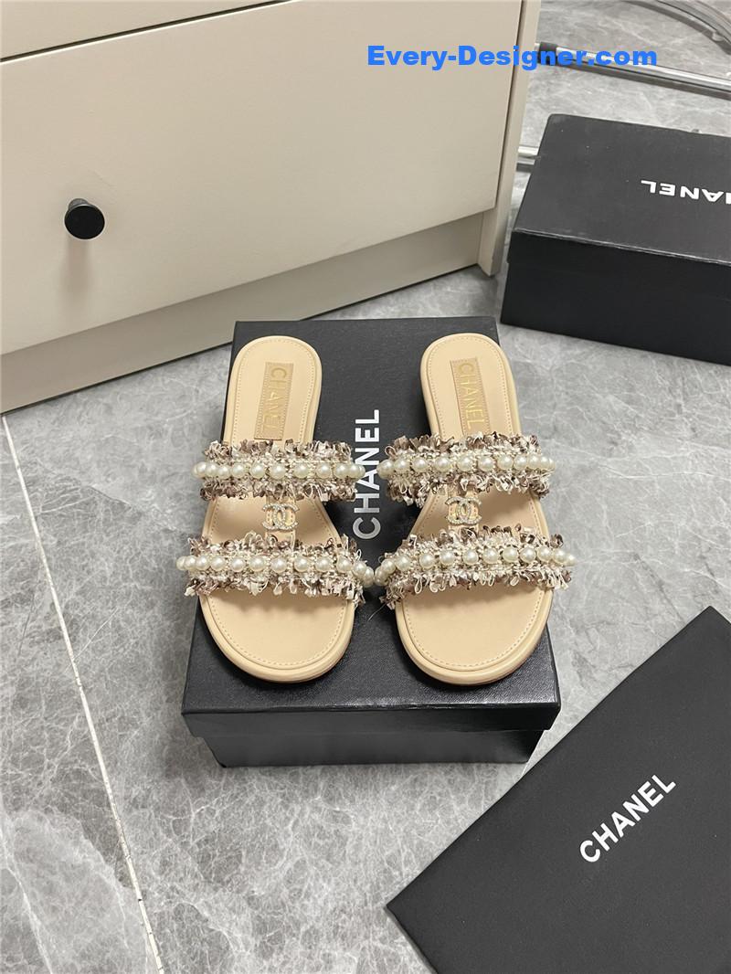CC new pearl buckle slippers