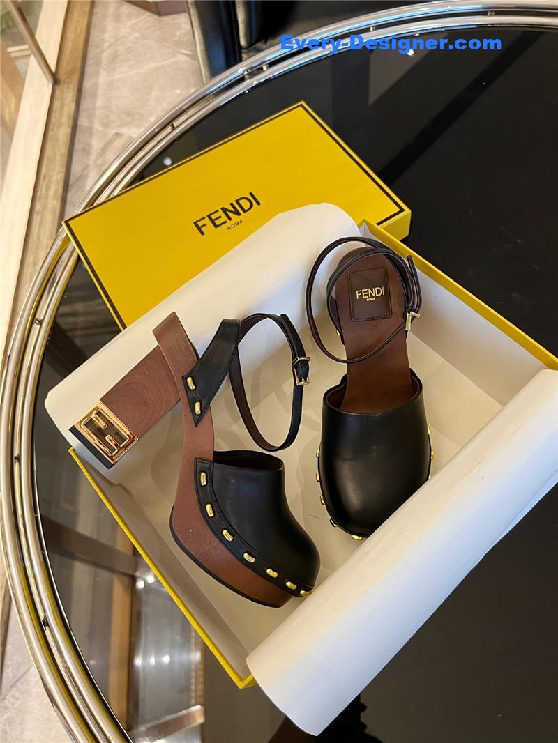 F**di classic clogs