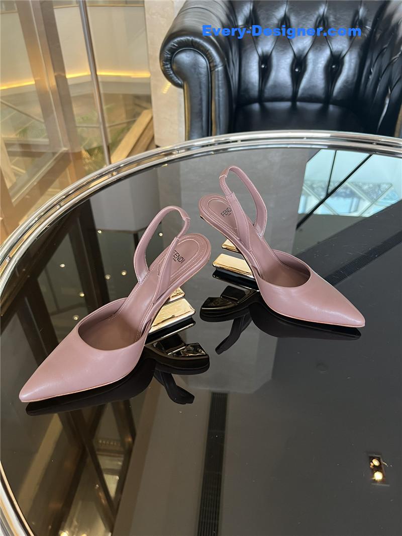 F**di f-shaped three-dimensional heel pumps