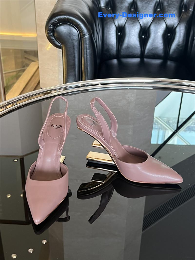 F**di f-shaped three-dimensional heel pumps