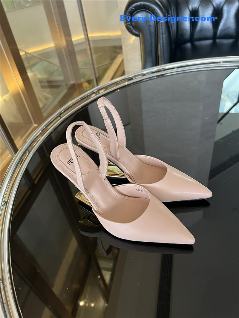 F**di f-shaped three-dimensional heel pumps