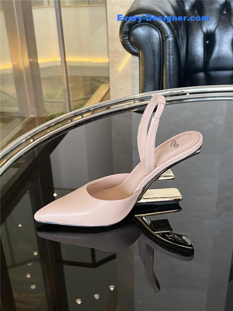 F**di f-shaped three-dimensional heel pumps