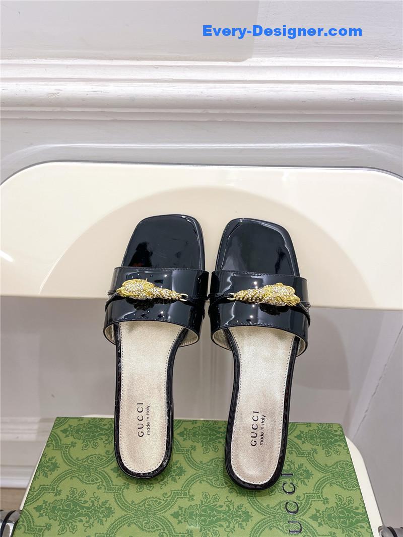 Gvc*1 new metal snake head slippers