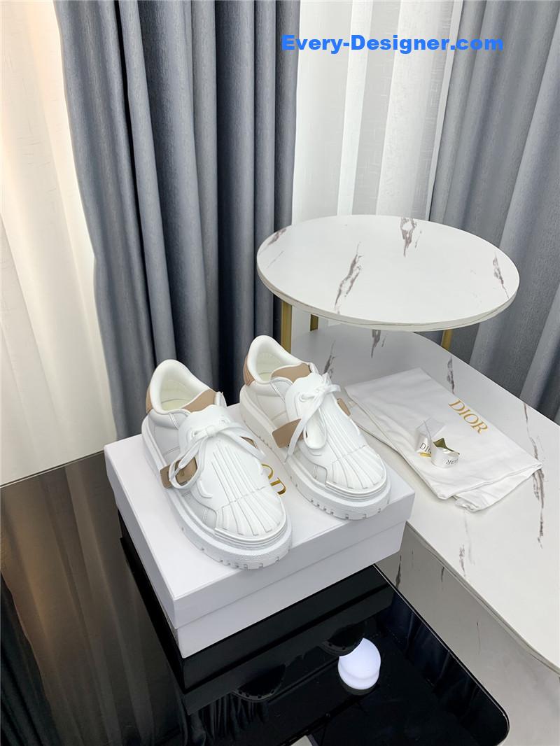 D10r shell shoes