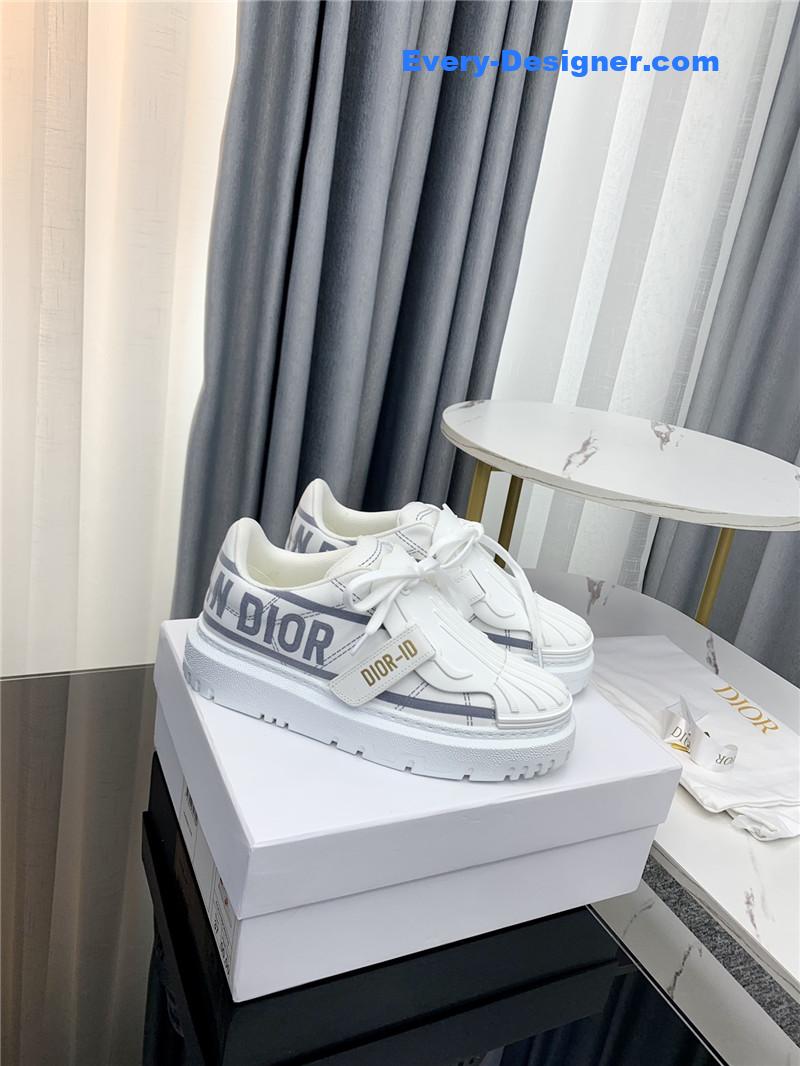 D10r shell shoes
