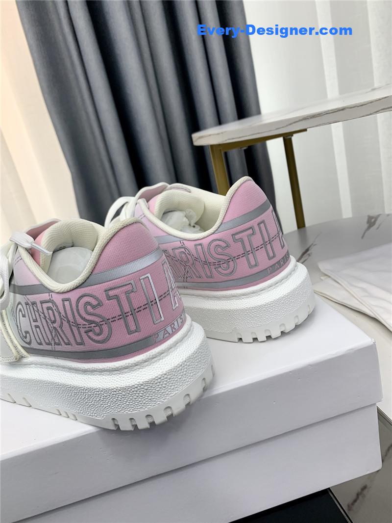 D10r shell shoes
