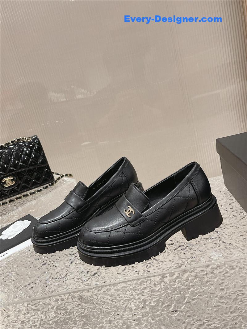 CC calfskin lozenge shoes