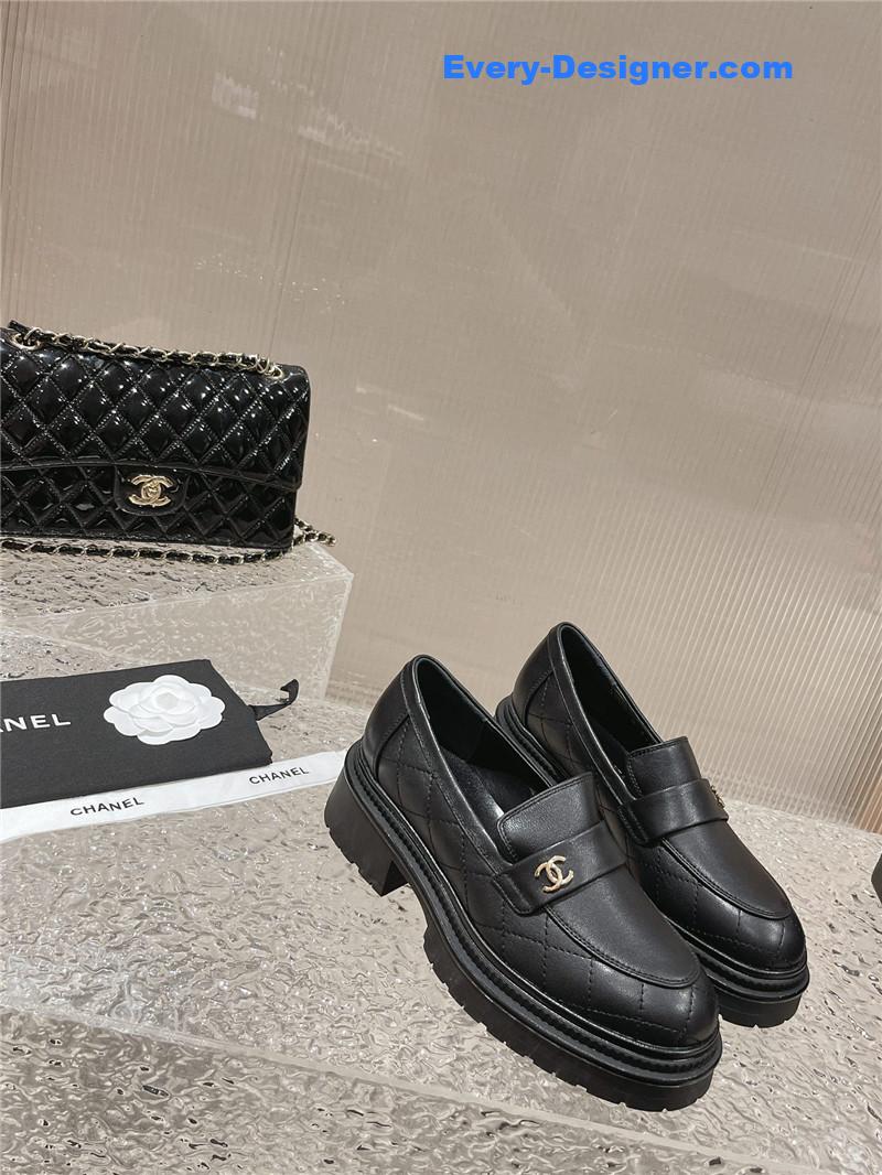 CC calfskin lozenge shoes