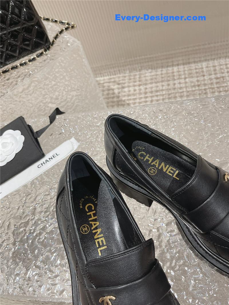 CC calfskin lozenge shoes