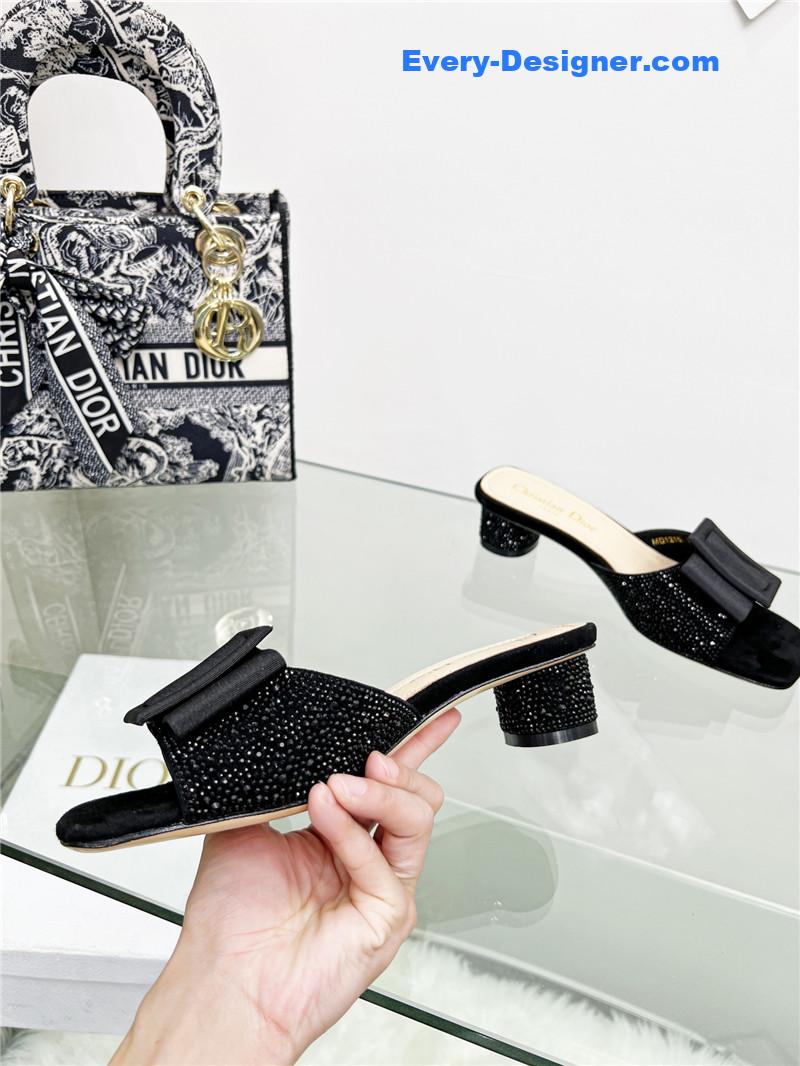 D10r pearl square buckle retro ballet high heels