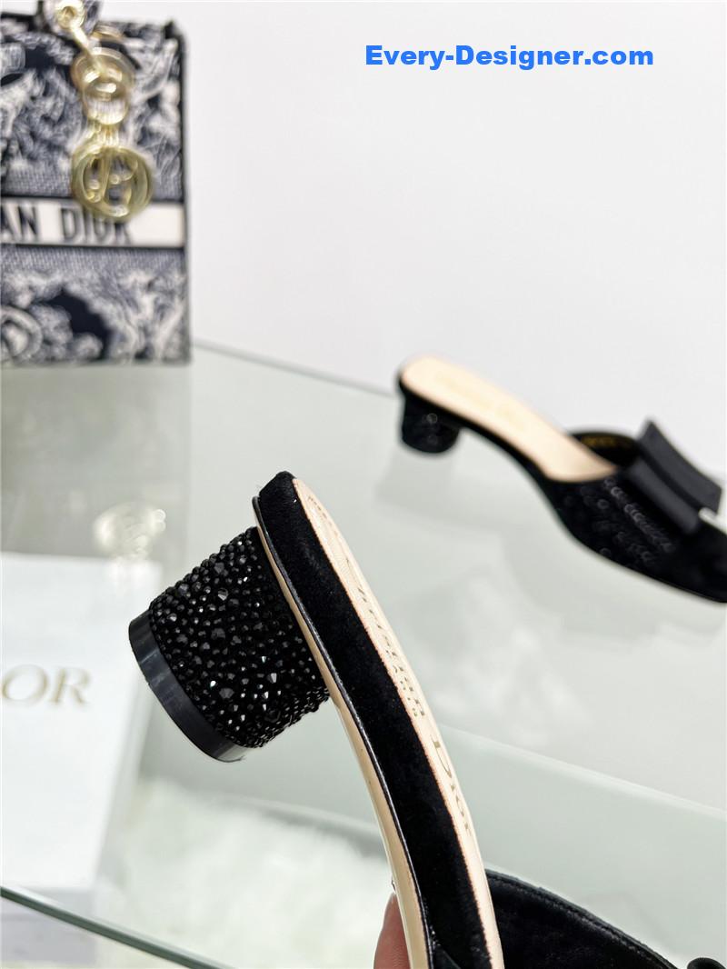 D10r pearl square buckle retro ballet high heels