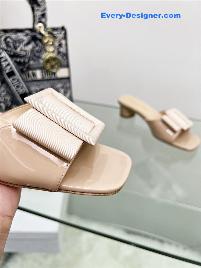 D10r pearl square buckle retro ballet high heels