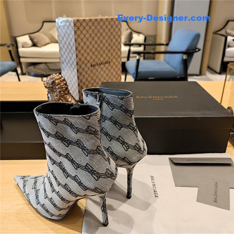 Ba1en*iaga pointed toe stiletto boots