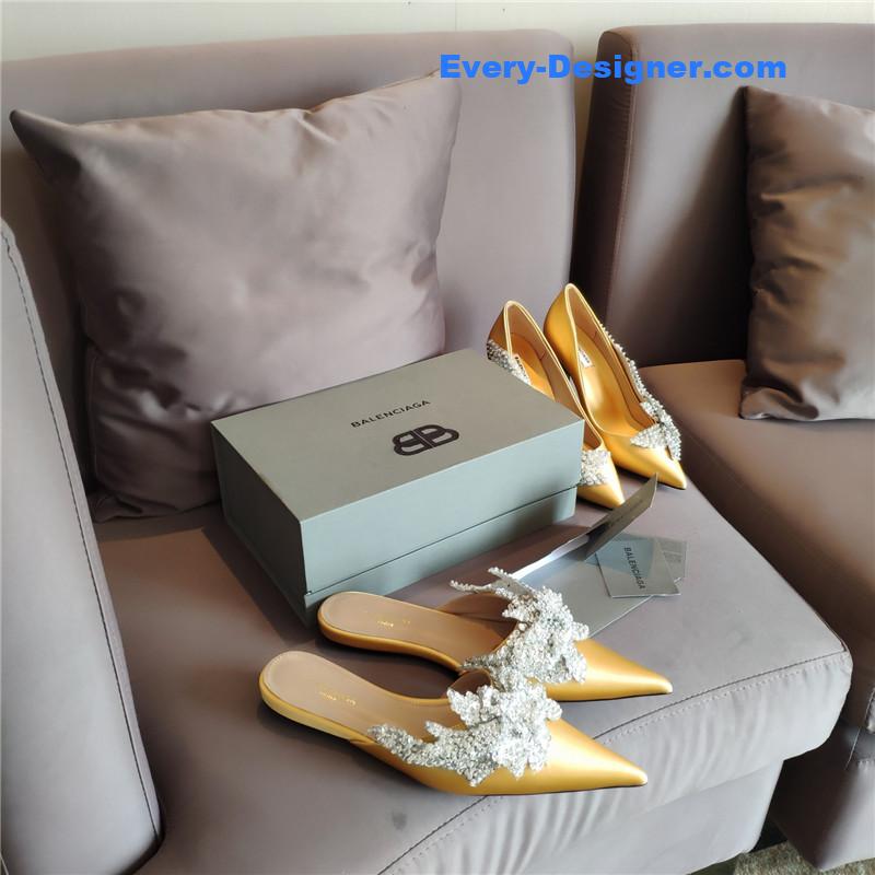 Ba1en*iaga pointed toe sandals