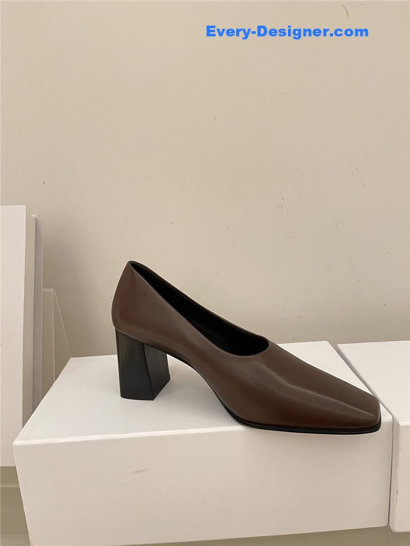 Chunky heels