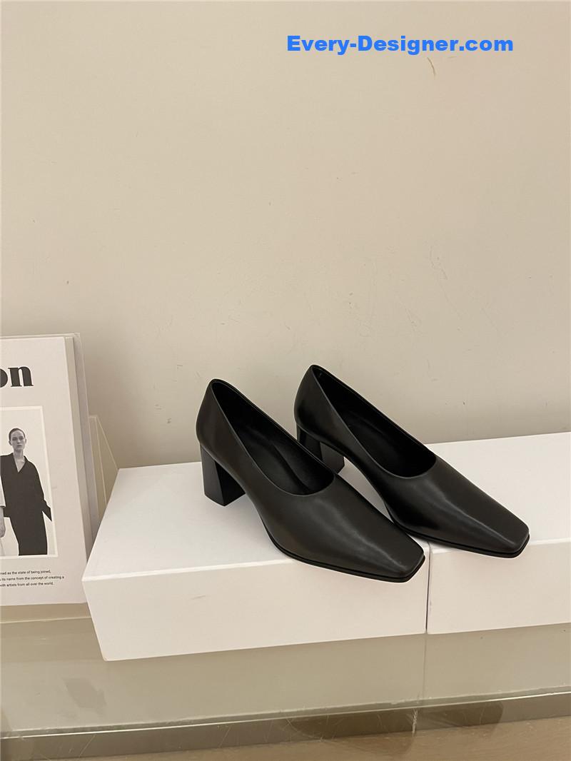 Chunky heels