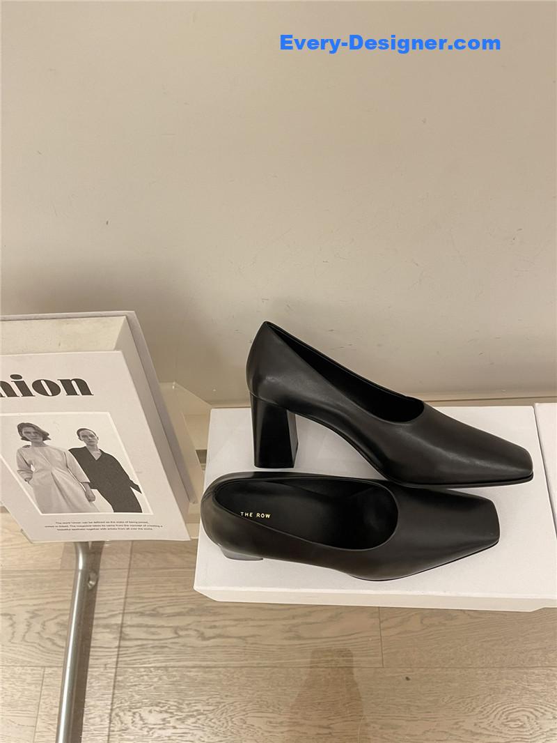 Chunky heels