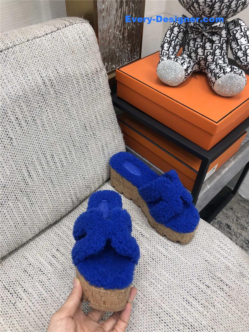 H**me5 teddy fur slippers